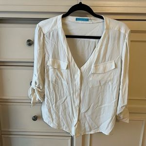 Alice + Olivia v neck button down top